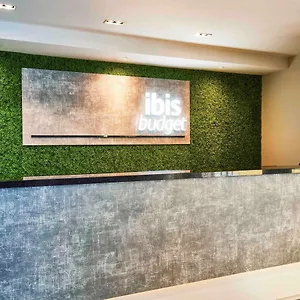 ** Hotel Ibis Budget Emerald Singapore