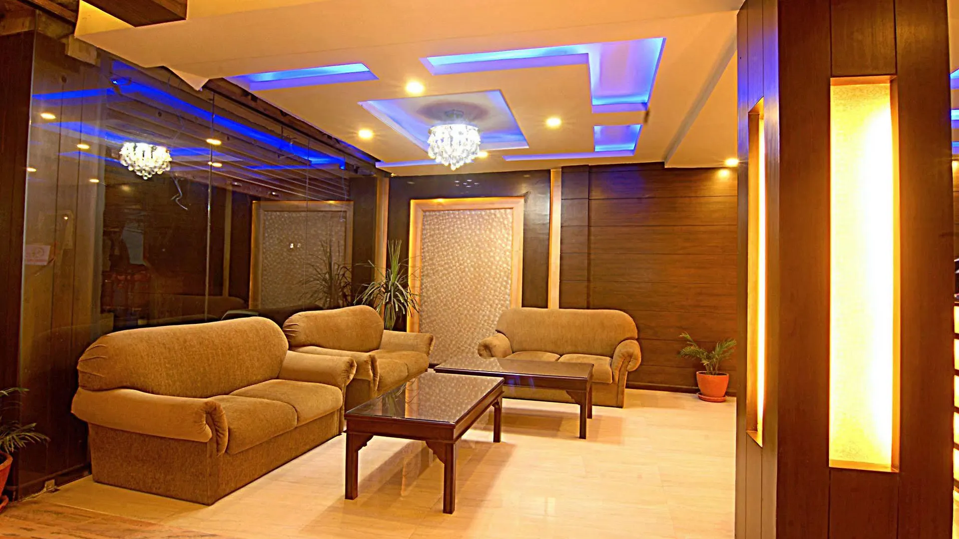 Kathmandu Grand Hotel 3*,